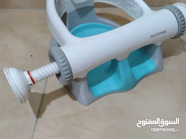 مقعد إستحمام بيبي أوروبي بحالة الوكاله