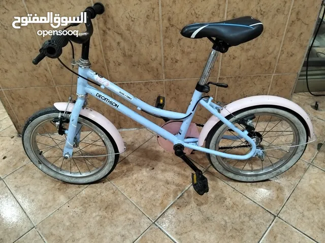 دراجة هوائية صغيرة للبيع.