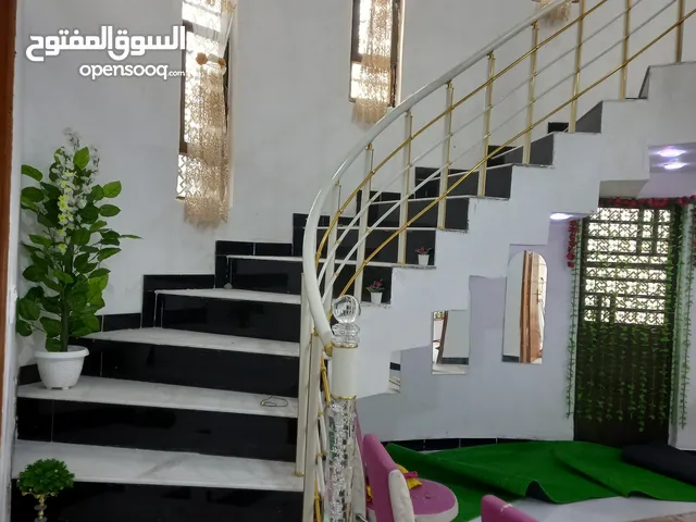 150 m2 2 Bedrooms Townhouse for Sale in Basra Tannumah