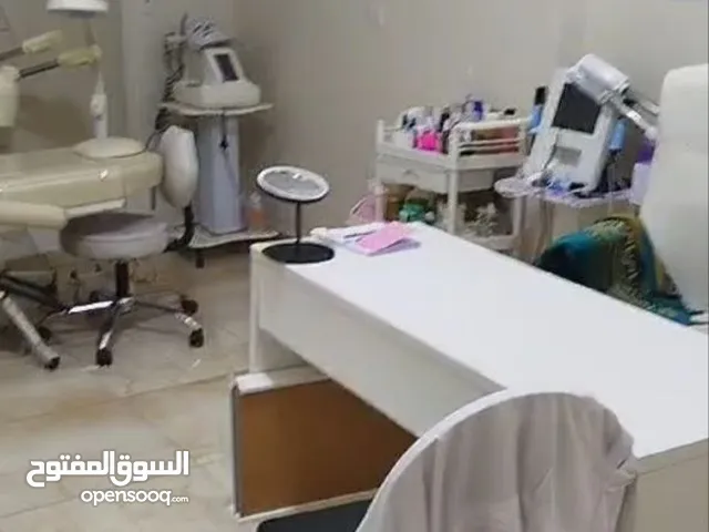 عيادة للبيع والتنازل عن ملفات العملاء والاسم وصفحات السوشيال ميديا*العيادة لها شهرتها وسمعتها الطيبة