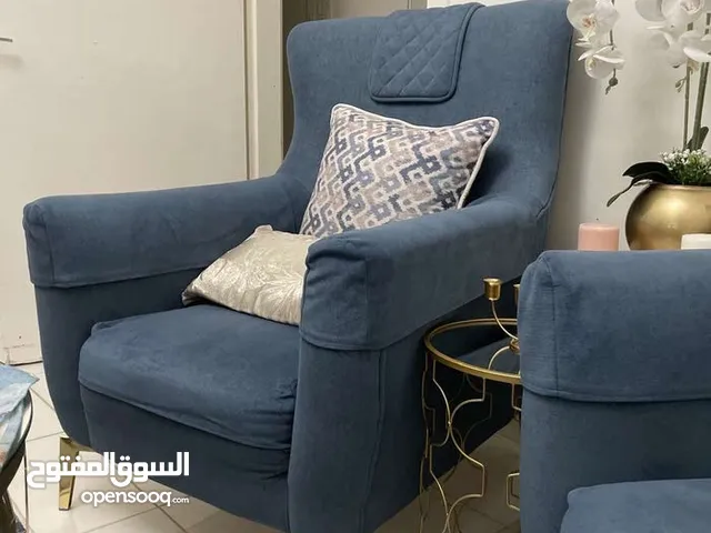 طقمين كنب للبيع