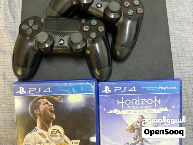 بلاستيشن 4 بحالة جيدة