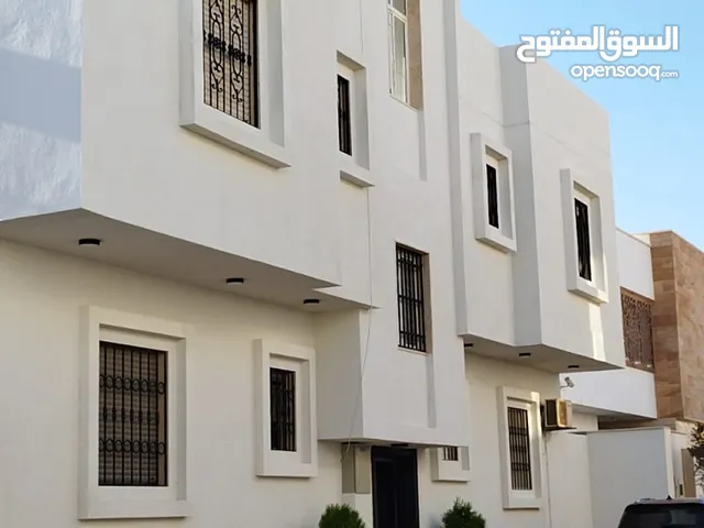 200 m2 3 Bedrooms Apartments for Rent in Benghazi Al-Fuwayhat
