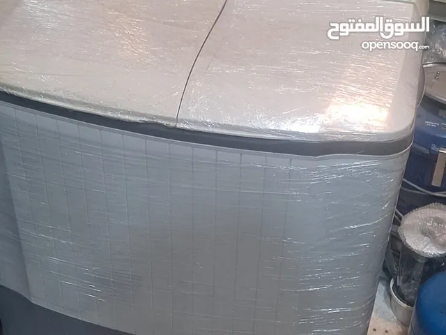 LG 9 - 10 Kg Washing Machines in Sana'a