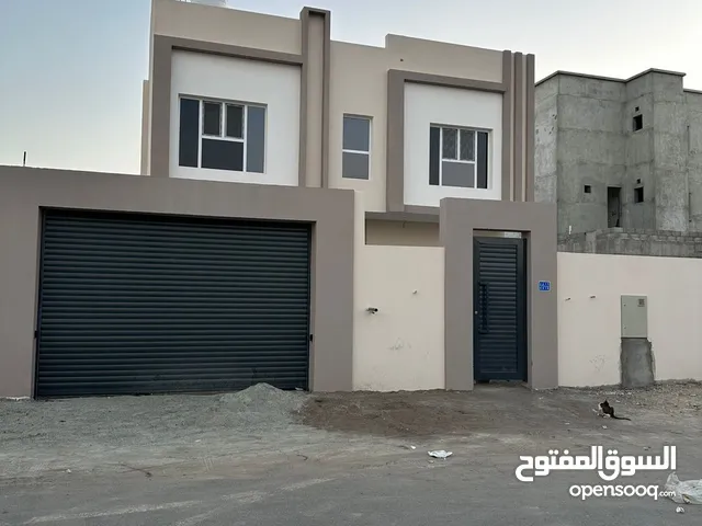 320 m2 5 Bedrooms Villa for Sale in Muscat Amerat