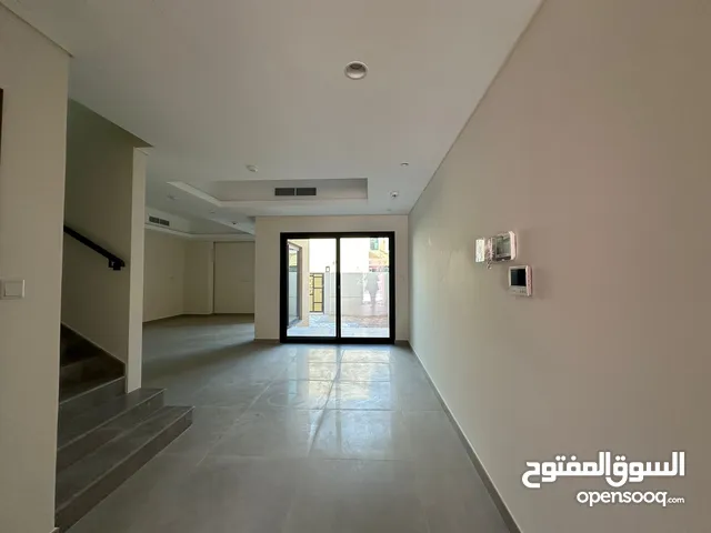 180 m2 3 Bedrooms Villa for Rent in Sharjah Other