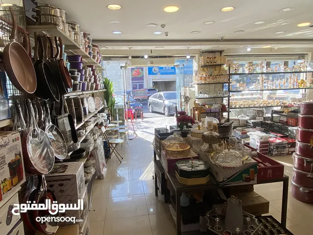 محل تجاري للبيع بخلو