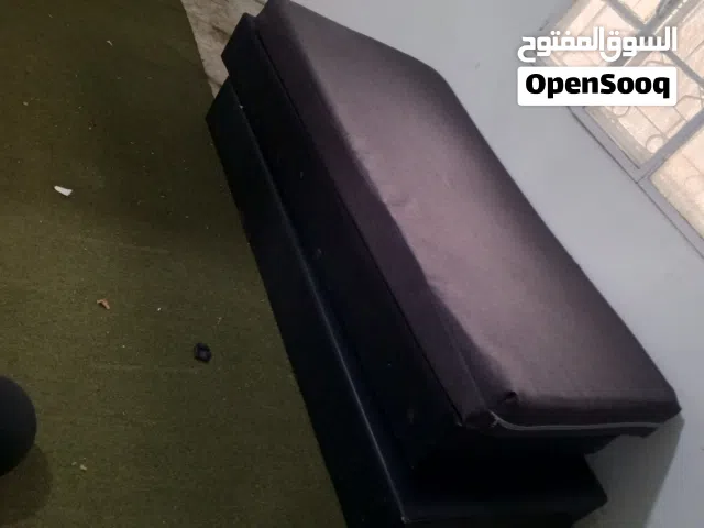 قطع اثاث مستخدمه للبيع في شارع الخيام اللويبدة