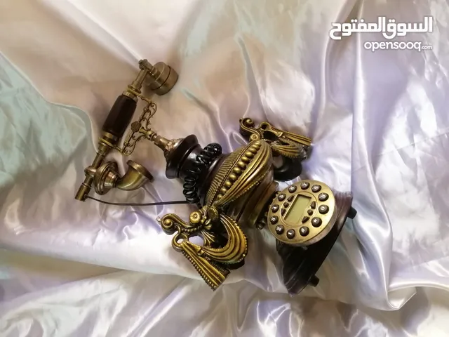 هاتف شكل انتيكا