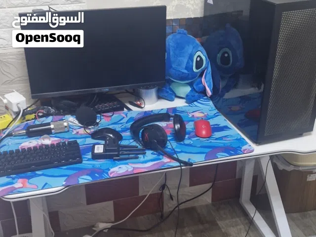 طاوله جيمنق شبه جديده كملت 5 شهور مافيها ولا خدش ولا شي تستحمل اوزان ثقيله