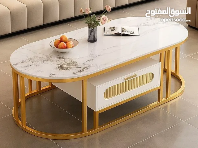 طاولة وسط مودرن فخمة أجمل تحفة فنية حتاخديها لبيتك سطح خشب ماربل فاخر باللون الأبيض .