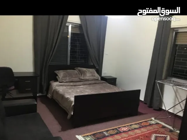 استوديو عملي ومريح للإيجار – رام الله وسط البلد خلف جامع جمال عبد الناصر