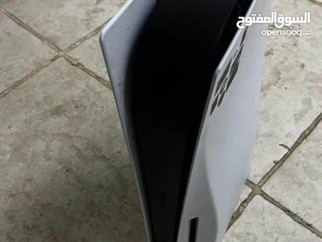 Ps5 للبيع مستعمل شهر ونص طالب فيه 1400قابل للتفاوض
