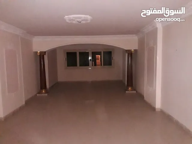 190 m2 3 Bedrooms Apartments for Sale in Giza Mariotia
