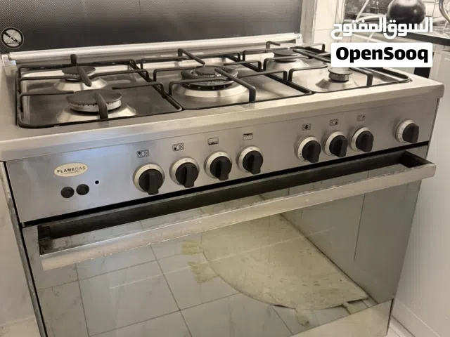 FlameGas stove size 90*60 in good condition