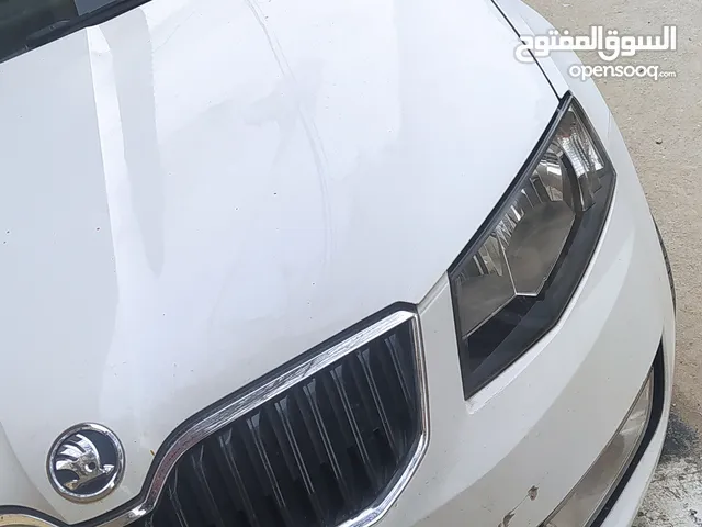 سكودا اوكتافيا .سولار 1600.بحالة ممتازة ماتور قير ممتاز .اقتصادية جدا