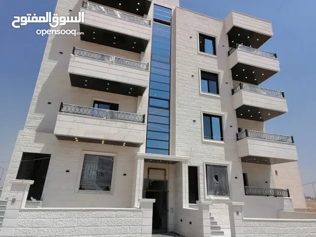 160 m2 3 Bedrooms Apartments for Sale in Zarqa Madinet El Sharq