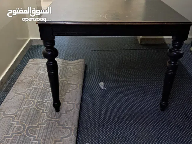 طاولة مستعمله