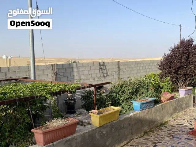 150 m2 4 Bedrooms Townhouse for Sale in Mafraq Manshiyyet Bani Hassan