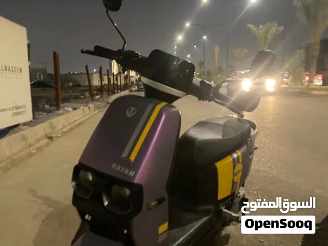 دراجه تيسلا الكهربائيه ام عيون فول مواصفات شاشه ديجتال اي عطل يطلع بشاشه اشاره يمنه يسره