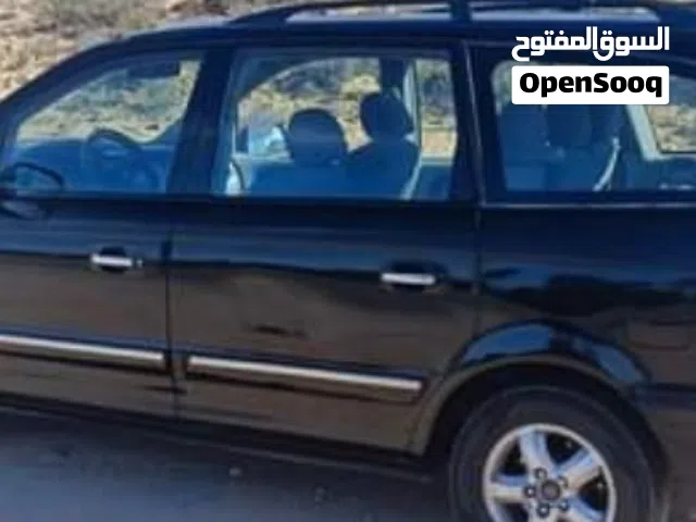 سائق باص  هونداي 7راكب توصيل الطفل المدرسة توصيل اشخاص وامانات طلبات داخل طرابلس وضواحيها