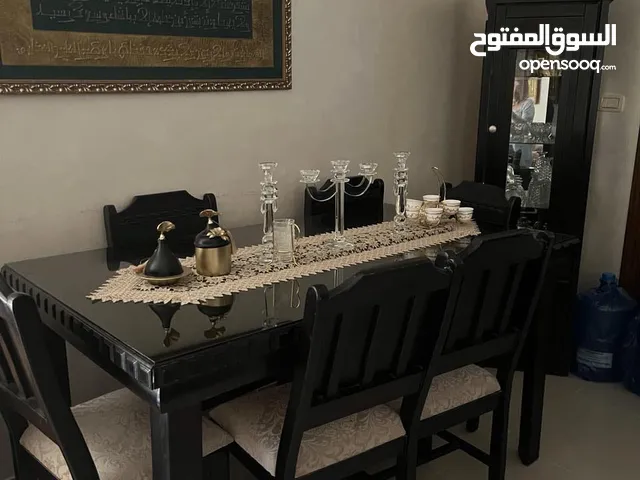 دنسوار فضية طاولة سفرة 6كراسي