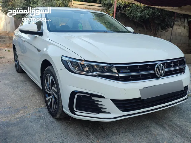 VW EBORA للبيع