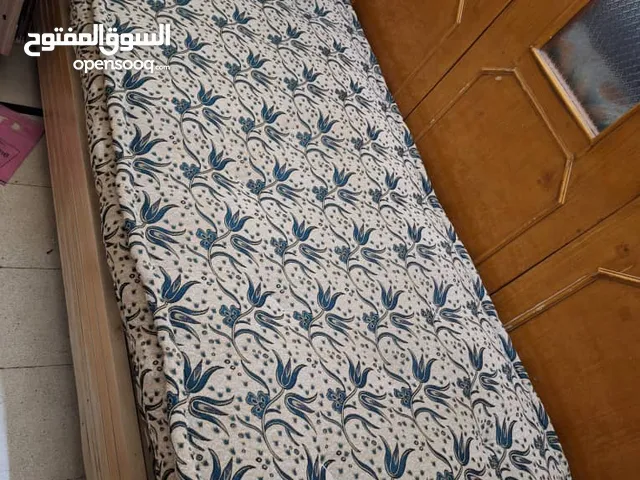 للبيع تختين مفردين مع فرشاتن السعر بنور الله