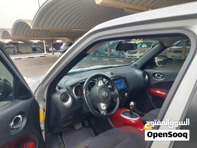 2013 نيسان جوك SL