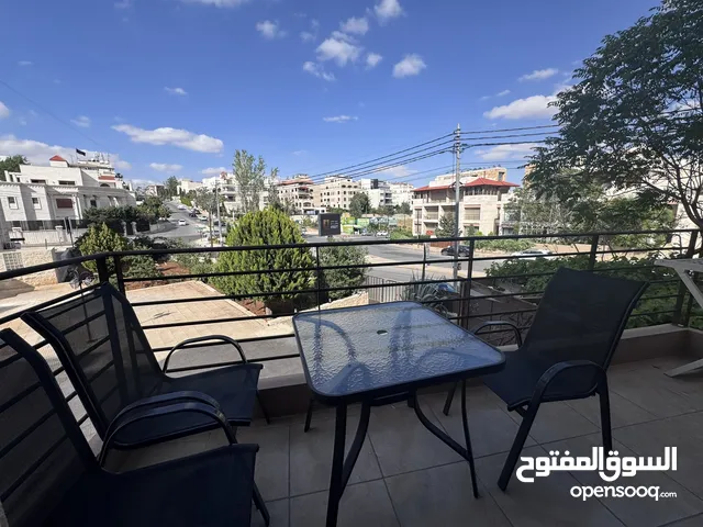 Elite 2 bedroom apartment in abdoun, شقه فاخرة مفروشه عبدون بجانب السفارة الأمريكية ، موقع مميز