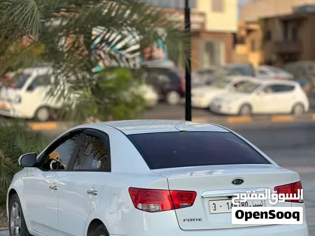 2010 كيا فورتي LX