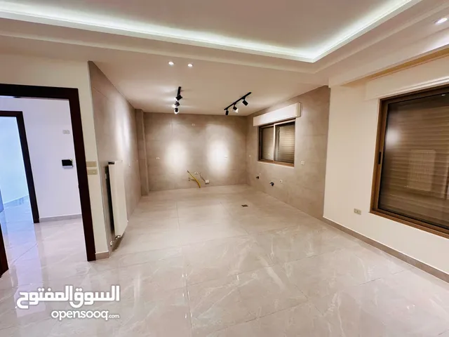 200 m2 3 Bedrooms Apartments for Rent in Amman Al Rawnaq