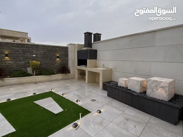 245m2 4 Bedrooms Apartments for Sale in Amman Jubaiha