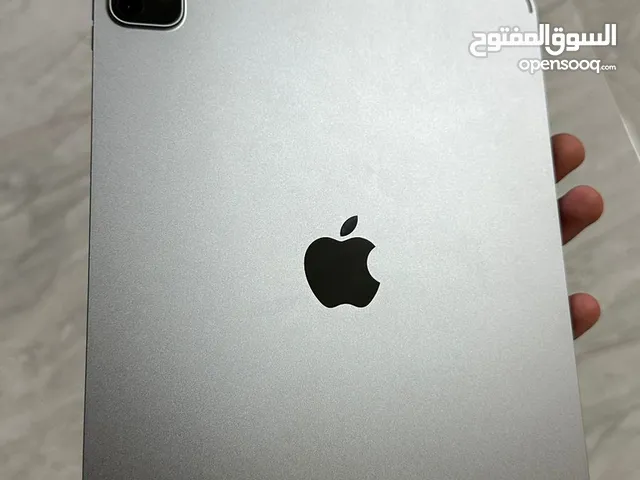 Apple iPad Pro 128 GB in Al Dakhiliya