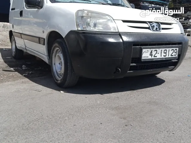 Other Peugeot 2012 in Zarqa