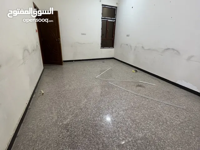 110m2 5 Bedrooms Townhouse for Rent in Basra Juninah