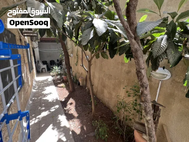 شقة في ابو نصير للبيع طابق ارضي