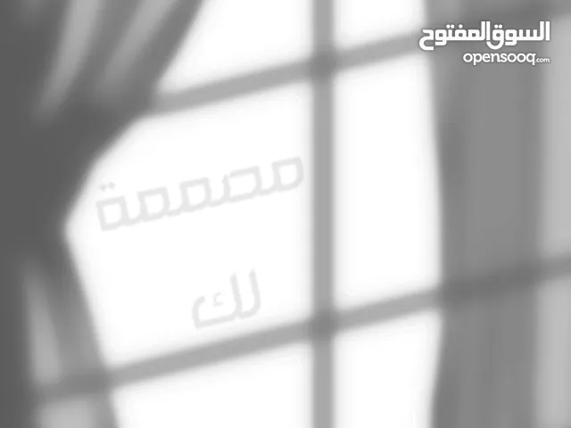 ممنتج ومصمم