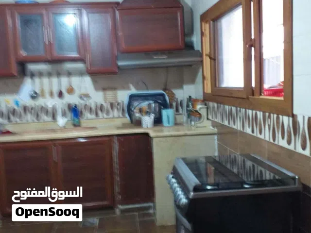 شقة للبيع في تاجوراء جنب مستشفي القلب