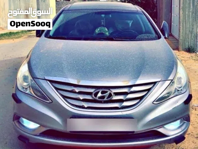 سوناتا 2012 لون مميز فل مسكر بيع او افاري ب كادينزا او جينسس