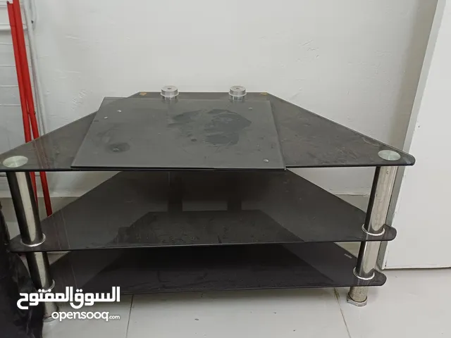 طاولة تلفزيون