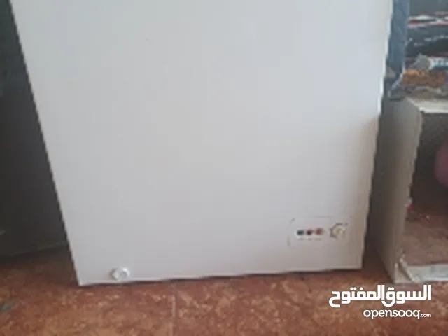 freezer good condition 10 by 10