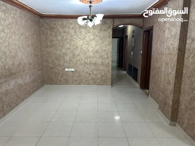 شقة بطربور بسعر مناسب