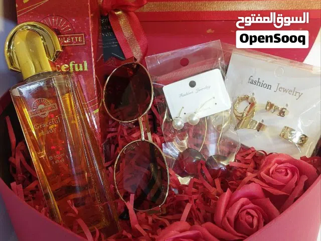 كل ما تحتاجينه من جمال وأناق عروض وهدايا لعملائي المميزين نتوصيل سريع  ثقة وجودة  للطلب دايركت