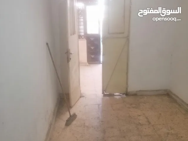 70 m2 Studio Apartments for Rent in Zarqa Awajan