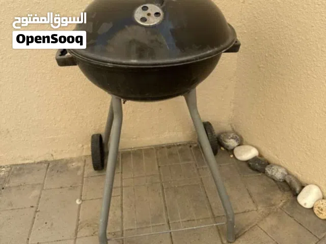 شواية وطاولات صغار