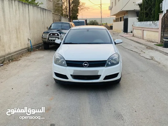 استرا بحاله ممتازه البيع بسعر حرق والتنازل مباشره وكل شي شغال وفحص ممتاز