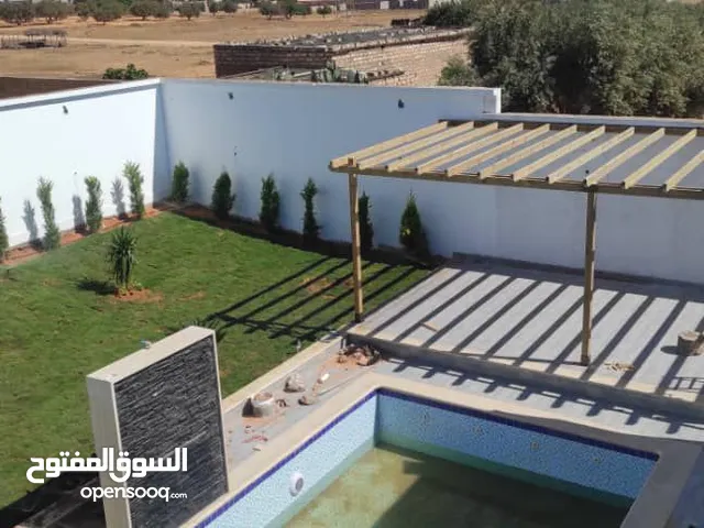 3 Bedrooms Farms for Sale in Tripoli Ain Zara