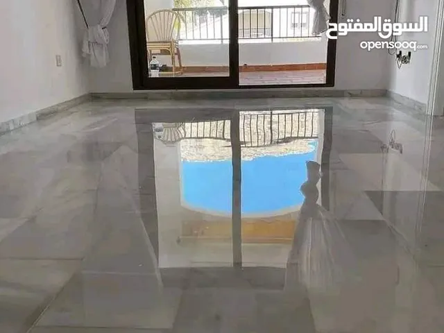 جلايه تنظيف وجلي وتلميع جميع انواع الارضيات رخام زليز سراميك خرسانة