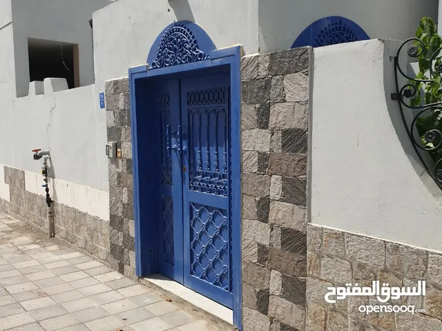 150 m2 3 Bedrooms Apartments for Rent in Muscat Al Khoud